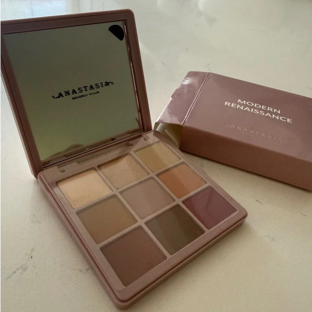 Anastasia Beverly Hills brand new